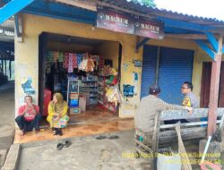 Aipda Tata Sasmita bersama Bripka Agus Sukmana Laksanakan Silaturahmi Kamtibmas dan Dumas Keliling dalam Rangka BEYOND TRUST PRESISI.