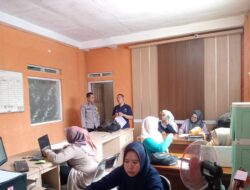 Anggota Bhabinkamtibmas Polsek Tanjungkerta Laksanakan Sambang dan Silaturahmi dengan Warga Desa Sukamantri