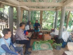 Kanit Binmas Polsek Tanjungkerta Laksanakan Sambang dan Silaturahmi ke Warga Desa Cipanas