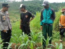 KAPOLSEK SUKASARI BESERTA ANGGOTA UNIT SAMAPTA MEMBERIKAN HIMBAUAN KAMTIBMAS SEBAGAI LANGKAH PREVENTIF DEMI TERCIPTANYA SITUASI KAMTIBMAS YANG KONDUSIF