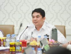 Bupati Bang Arul Pimpin Rapat Maraton Efesiensi Anggaran Hingga Dini Hari Selama Dua Hari