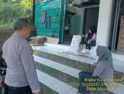 Aiptu Nana Sujana bersama Bripka Yuyun Yuwana melaksanakan sambang/silatrahmi Kamtibmas dan dumas keliling dalam rangka BEYOND TRUST PRESISI