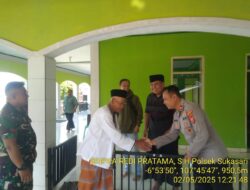 KAPOLSEK SUKASARI BESERTA ANGGOTA UNIT SAMAPTA MEMBERIKAN HIMBAUAN KAMTIBMAS SEBAGAI LANGKAH PREVENTIF DEMI TERCIPTANYA SITUASI KAMTIBMAS YANG KONDUSIF