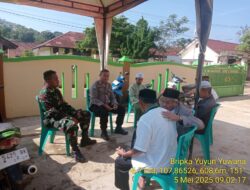 Sinergitas TNI-POLRI Bhabinkamtibmas dan Babinsa Desa Jingkang Lakukan Silaturahmi Kamtibmas