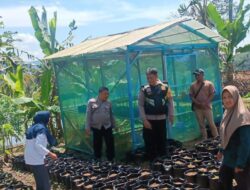 Anggota Bhabinkamtibmas Polsek Tanjungkerta Laksanakan Sambang dan Silaturahmi dengan Warga Desa Tanjungmulya