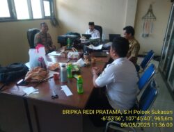 KAPOLSEK SUKASARI BESERTA ANGGOTA UNIT SAMAPTA MEMBERIKAN HIMBAUAN KAMTIBMAS SEBAGAI LANGKAH PREVENTIF DEMI TERCIPTANYA SITUASI KAMTIBMAS YANG KONDUSIF