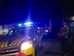 Anggota Polsek Sukasari Laksanakan Patroli KRYD Blue Light / Malam hari di Wilayah Kecamatan Sukasari Kabupaten Sumedang