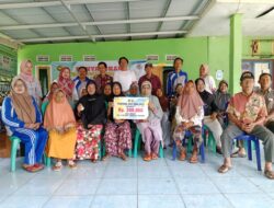 Pemdes Anggut Salurkan BLT DD Tahap ke II