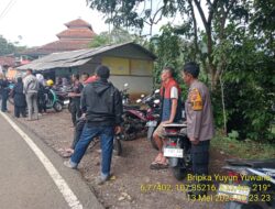 Aiptu Nana Sujana bersama Bripka Yuyun Yuwana melaksanakan sambang/silatrahmi Kamtibmas dan dumas keliling dalam rangka BEYOND TRUST PRESISI