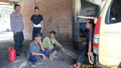 Aiptu Nana Sujana bersama Bripka Yuyun Yuwana melaksanakan sambang/silatrahmi Kamtibmas dan dumas keliling dalam rangka BEYOND TRUST PRESISI