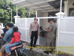 KAPOLSEK SUKASARI BESERTA ANGGOTA UNIT SAMAPTA MEMBERIKAN HIMBAUAN KAMTIBMAS SEBAGAI LANGKAH PREVENTIF DEMI TERCIPTANYA SITUASI KAMTIBMAS YANG KONDUSIF