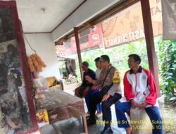 Bripka Agus Sukmana melaksanakan sambang/silatrahmi kamtibmas ke warga masyarakat