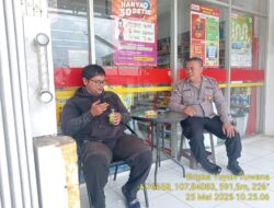 Aiptu Nana Sujana bersama Bripka Yuyun Yuwana melaksanakan sambang/silatrahmi Kamtibmas dan dumas keliling dalam rangka BEYOND TRUST PRESISI