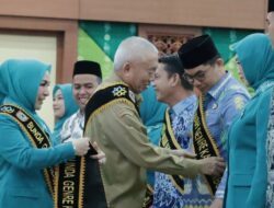 Bupati Tanbu Andi Rudi Latif bersama istri Andi Irmayani dikukuhkan Sebagai Ayah dan Bunda GenRe