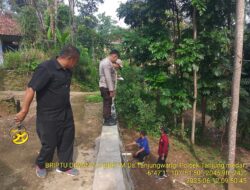 Kapolsek Tanjungmedar Hadiri Kegiatan Pemantauan dan Evaluasi Penggunaan Anggaran Desa Tanjungwangi Tahun 2024