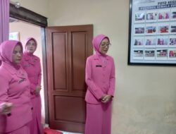 Ketua Bhayangkari Daerah Jawa Barat Kunjungi Posyandu Kemala XVII di Asrama Polisi Angkrek Sumedang
