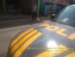 KAPOLSEK SUKASARI BESERTA ANGGOTA UNIT SAMAPTA MEMBERIKAN HIMBAUAN KAMTIBMAS SEBAGAI LANGKAH PREVENTIF DEMI TERCIPTANYA SITUASI KAMTIBMAS YANG KONDUSIF