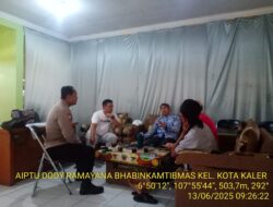 Aiptu Dody Laksanakan Door To Door System Dalam Rangka Pelaksanaan Beyond Trust Presisi Diwilayah Binaan Kelurahan Kota Kaler