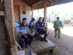 Bhabinkamtibmas Desa Genteng Melaksanakan Giat Sambang Dan Silaturahmi Kepada warga binaan.