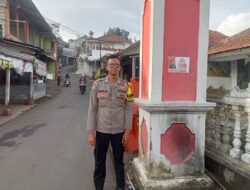 Polsek Sukasari Polres Sumedang Mensosialisasikan LAYANAN KEPOLISIAN 110 BEBAS PULSA