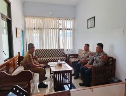 KAPOLSEK SUKASARI BESERTA ANGGOTA UNIT SAMAPTA MEMBERIKAN HIMBAUAN KAMTIBMAS SEBAGAI LANGKAH PREVENTIF DEMI TERCIPTANYA SITUASI KAMTIBMAS YANG KONDUSIF
