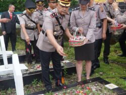Polres Pagar Alam Laksanakan Ziarah Di Taman Makam Pahlawan Peringati Hari Bhayangkara ke-79