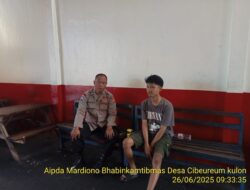 Bhabinkamtibmas Desa Ciberem Kulon Kecamatan Cimalaka Rutin Menjalin Komunikasi Dengan masyarakat