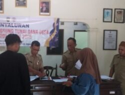 Desa Raguklampitan Salurkan Bantuan Tunai Dana Desa (BLT DD) Tahun 2025