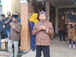 Petinggi Desa Bakalan Moh Sahal Buka Acara Bazar UMKM