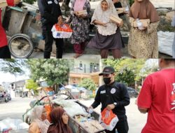 Pokja Wartawan Babelan Utara Kembali Salurkan 161 paket Nasi Box Dalam Kegiatan Jumat Berkah