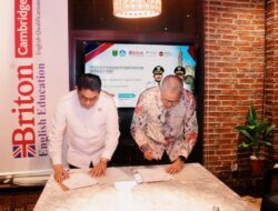 Bupati Tanbu Tanda Tangani Jalin Kerjasama Briton English Education Cambridge University