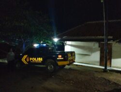 Anggota Polsek Sukasari Laksanakan Patroli KRYD Blue Light / Malam hari di Wilayah Kecamatan Sukasari Kabupaten Sumedang