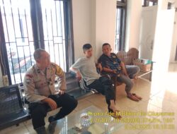 Aipda Ade Mulyana Bhabinkamtibmas Desa Cikaramas Tanjungmedar Polres Sumedang melaksanakan sambang/silatrahmi kamtibmas