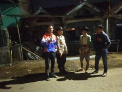 Anggota Polsek Sukasari Laksanakan Patroli KRYD Blue Light / Malam hari di Wilayah Kecamatan Sukasari Kabupaten Sumedang