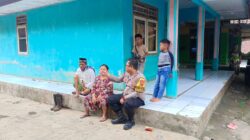 Aipda Agus Sukmana melaksanakan sambang/silatrahmi kamtibmas ke warga masyarakat