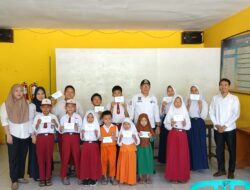 Pemerintah Desa Gunung Kayo Berikan Apresiasi kepada Siswa Berprestasi