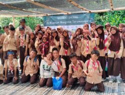 Siswa MTS Al Ishlah Kunjungi Museum Mangrove Tarumanegara : Belajar Cinta Alam Sejak Dini