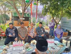 ‎Sekretaris Camat Cibitung Sarkum, S.IP., MM. Tinjau Lomba Kampung Bersih Menyambut HUT RI ke-80 dan Hari Jadi Kab. Bekasi Ke-75 Tahun 2025