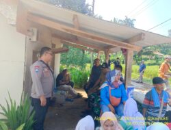 Untuk menjaga Sinergitas TNI/POLRI, Bhabinkamtibmas bersama Babinsa melaksnakan Anjangsana / Silaturahmi TNI/POLRI ke warga masyarakat