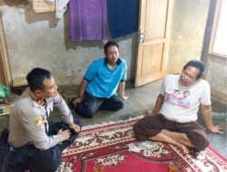 Polsek Sukasari melaksanakan kegiatan Jumat Curhat untuk menampung aspirasi warga dan meningkatkan kinerja Polri sebagai pelindung dan pengayom masyarakat