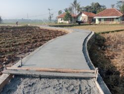 Pembangunan Jaling APBD Purwakarta Th. 2025 Jalur SDN 2 Gandamekar Dapat Tingkatkan Kelancaran Transportasi Masyarakat Dalam Berbagai Bidang