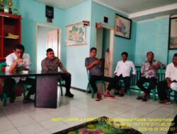 Bhabinkamtibmas Desa Tanjungwangi Hadiri dan Kawal Kegiatan Pemberian Arahan Camat Tanjungmedar kepada Perangkat Desa