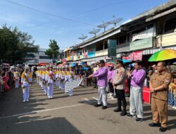 Kapolres Bersama Walikota Pagar Alam Lepas Gerak Jalan Pelajar Tingkat SD Dan Mi Untuk Meriahkan HUT RI ke-80