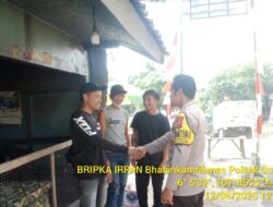 Bhabinkamtibmas Desa Sukarapih Melaksanakan Giat Sambang Dan Silaturahmi Kepada Warga masyarakat.