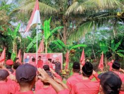 Upacara HUT RI Ke 80 DPC PDI Perjuangan Kota Banjar Digelar Khusus di Kelurahan Pataruman.