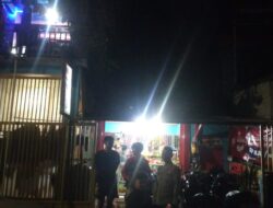 Anggota Polsek Sukasari Laksanakan Patroli KRYD Blue Light / Malam hari di Wilayah Kecamatan Sukasari Kabupaten Sumedang