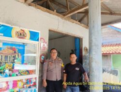 Bhabinkamtibmas Desa Sukamukti Sosialisasikan Layanan Kepolisian 110 Bebas Pulsa kepada Warga