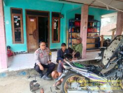 Bhabinkamtibmas Desa Sukamukti Aipda Agus Sukmana melaksanakan giat Sambang/ silaturahmi kamtibmas ke warga masyarakat