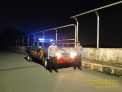 Anggota Polsek Sukasari Laksanakan Patroli KRYD Blue Light / Malam hari di Wilayah Kecamatan Sukasari Kabupaten Sumedang