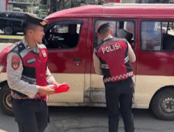 Polda Sumsel Tebar Bendera Merah Putih, Tumbuhkan Semangat Nasionalisme Jelang HUT RI